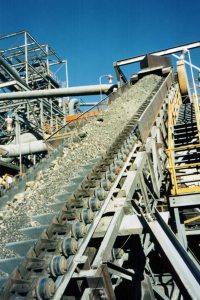 An aggregate conveyor in action
